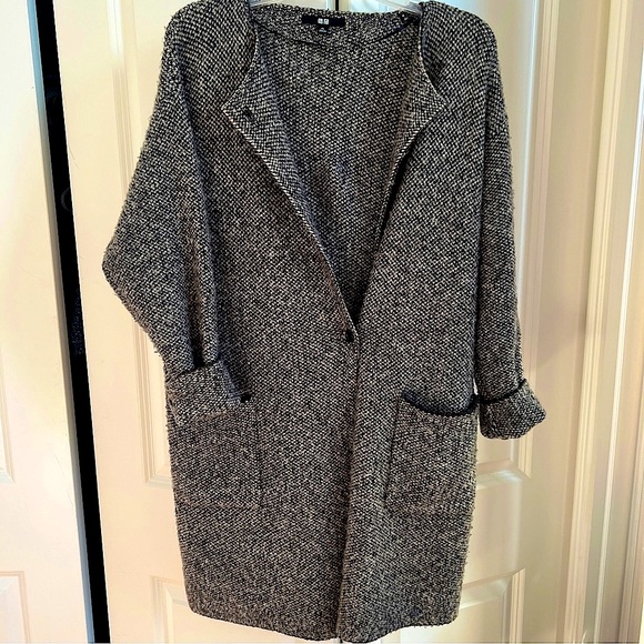 UNIQLO Sweater Jacket Coat Generous Size XS Cozy - Picture 4 of 11